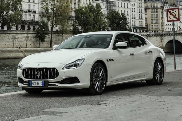 Maserati Quattroporte Official