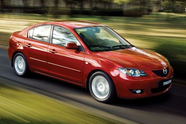 Mazda 3 Sedan 2004 photo