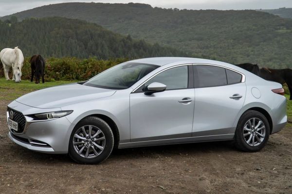 Mazda 3 Sedan Official