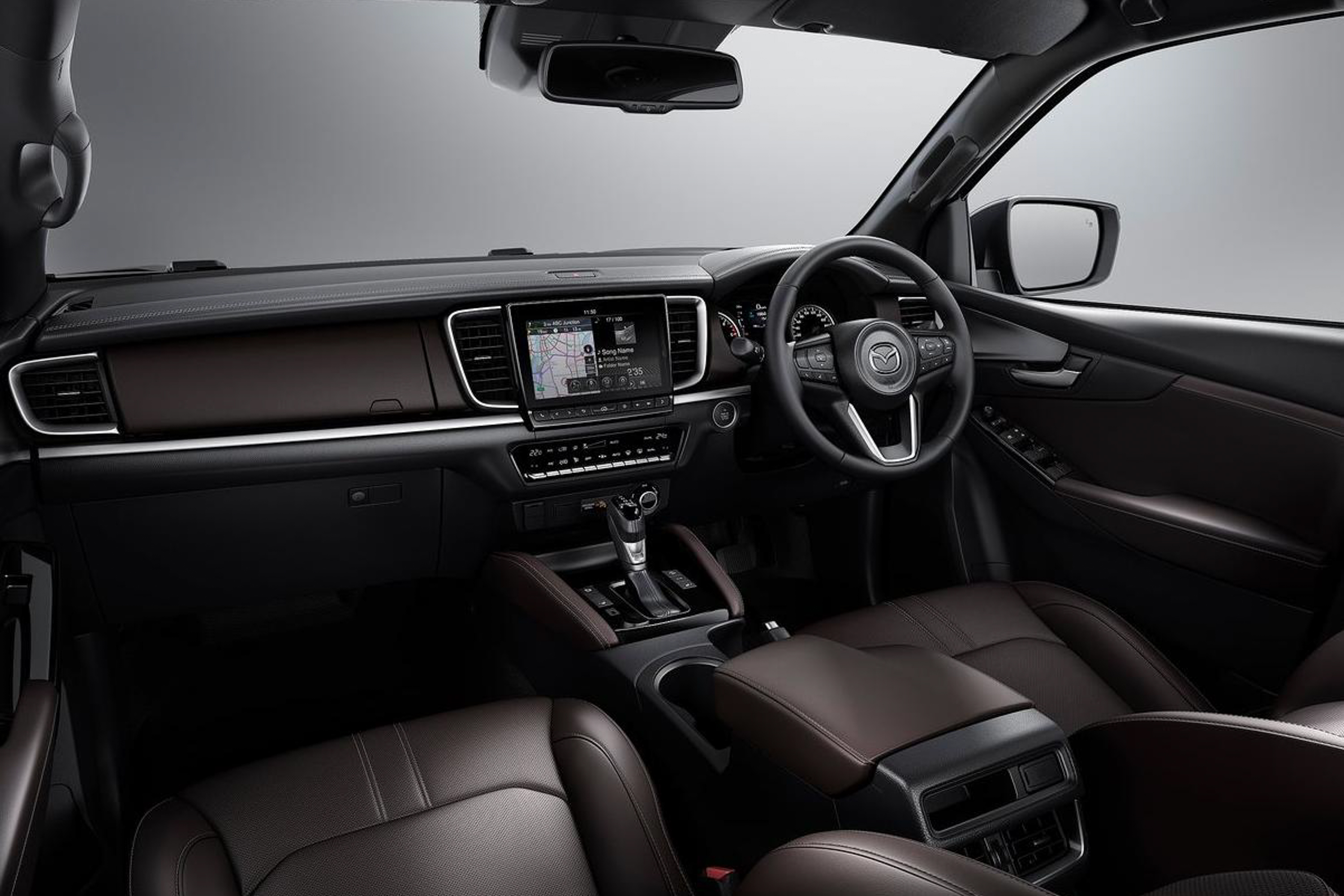 2022 Mazda BT-50 Double Cab 1.9 High photo