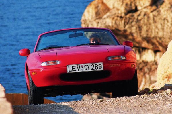 Mazda MX-5 1989 photo