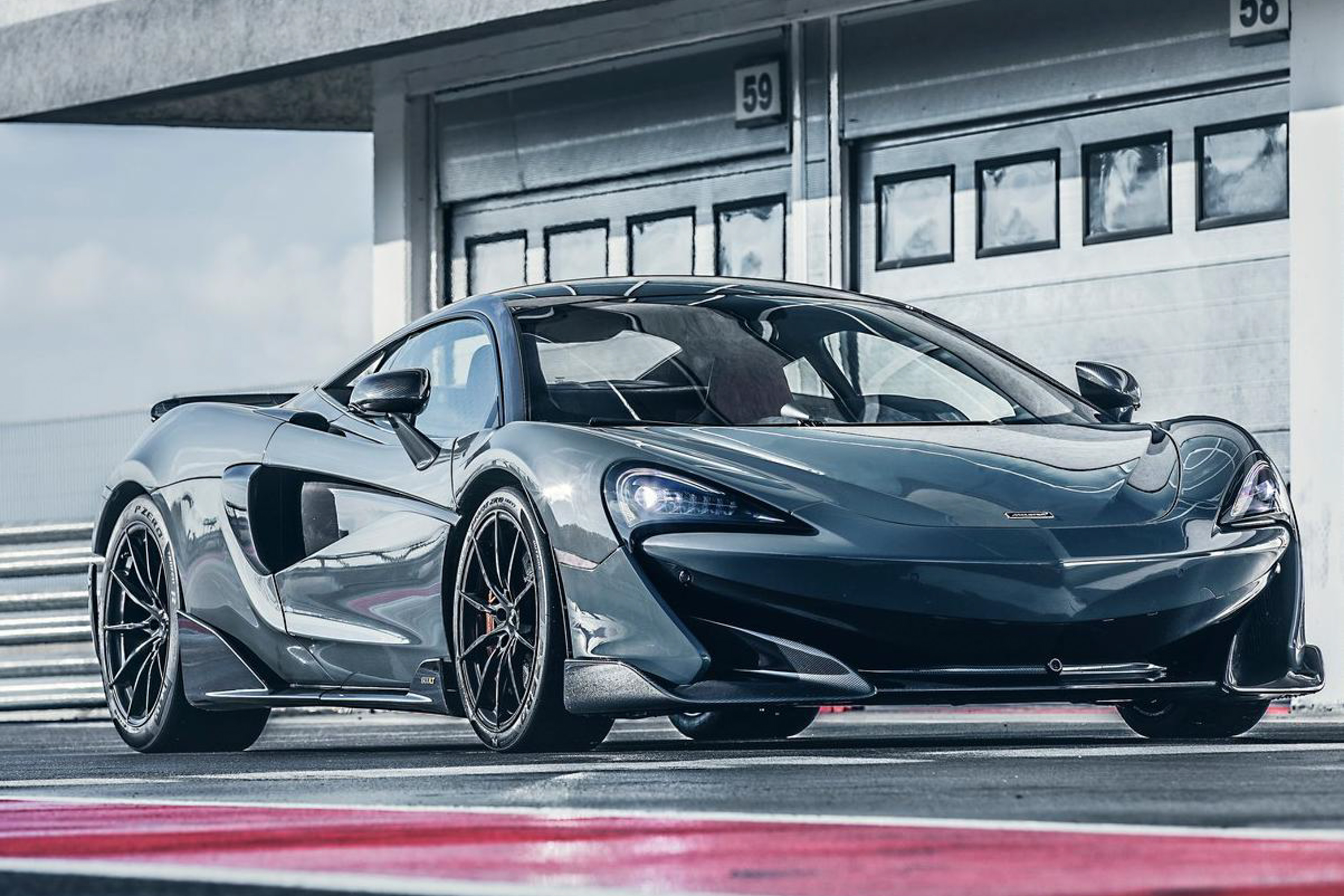 2019 McLaren 600LT photo