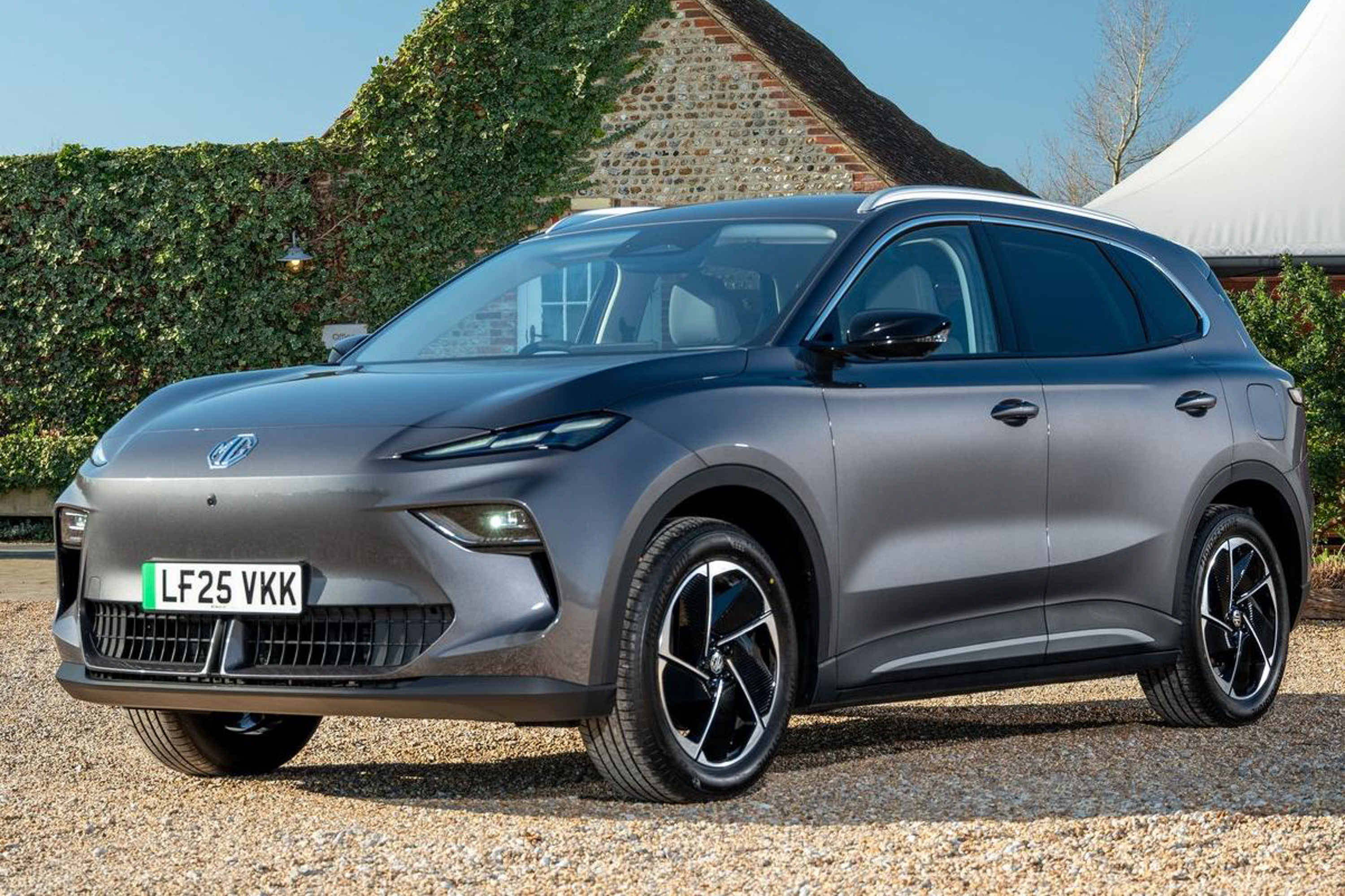 2016 MG S5 EV public photo