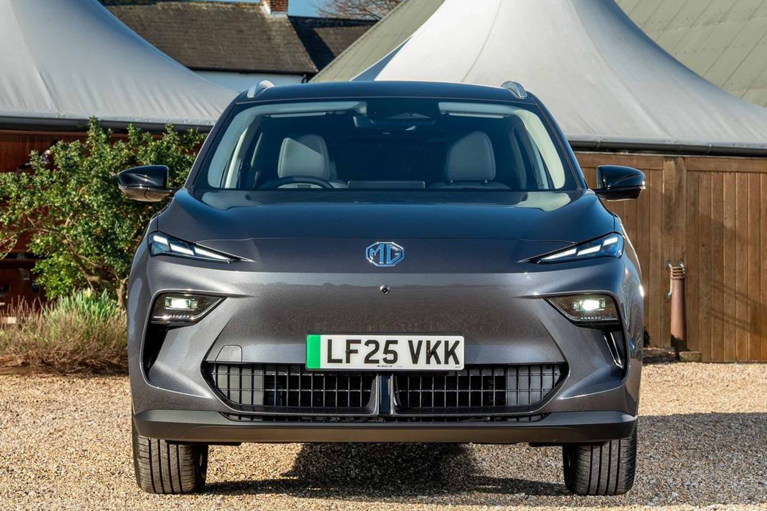 2016 MG S5 EV public photo