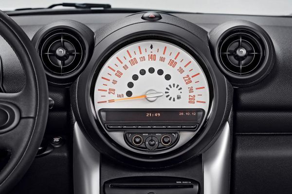 MINI Countryman photo