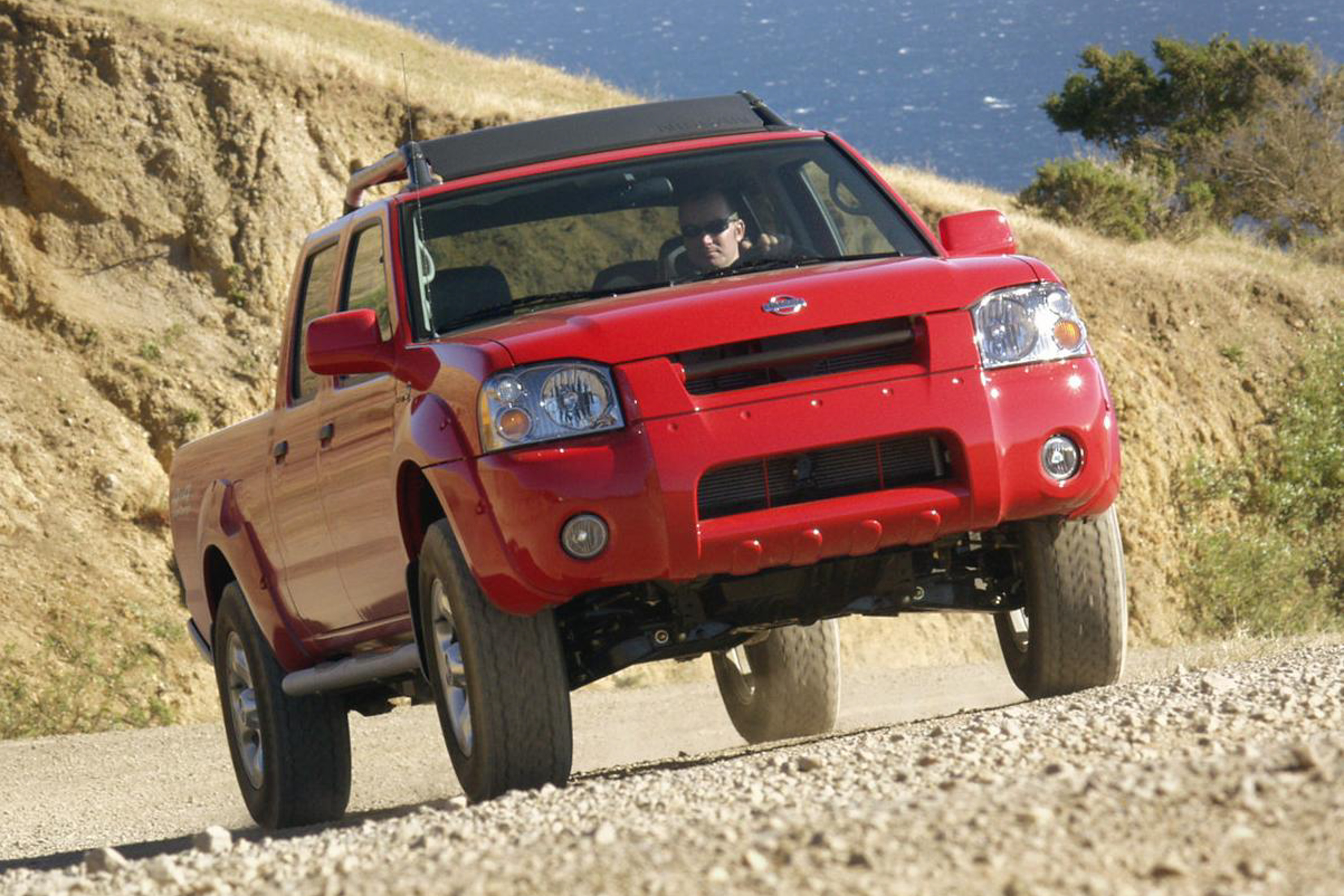 2004 Nissan Frontier public photo