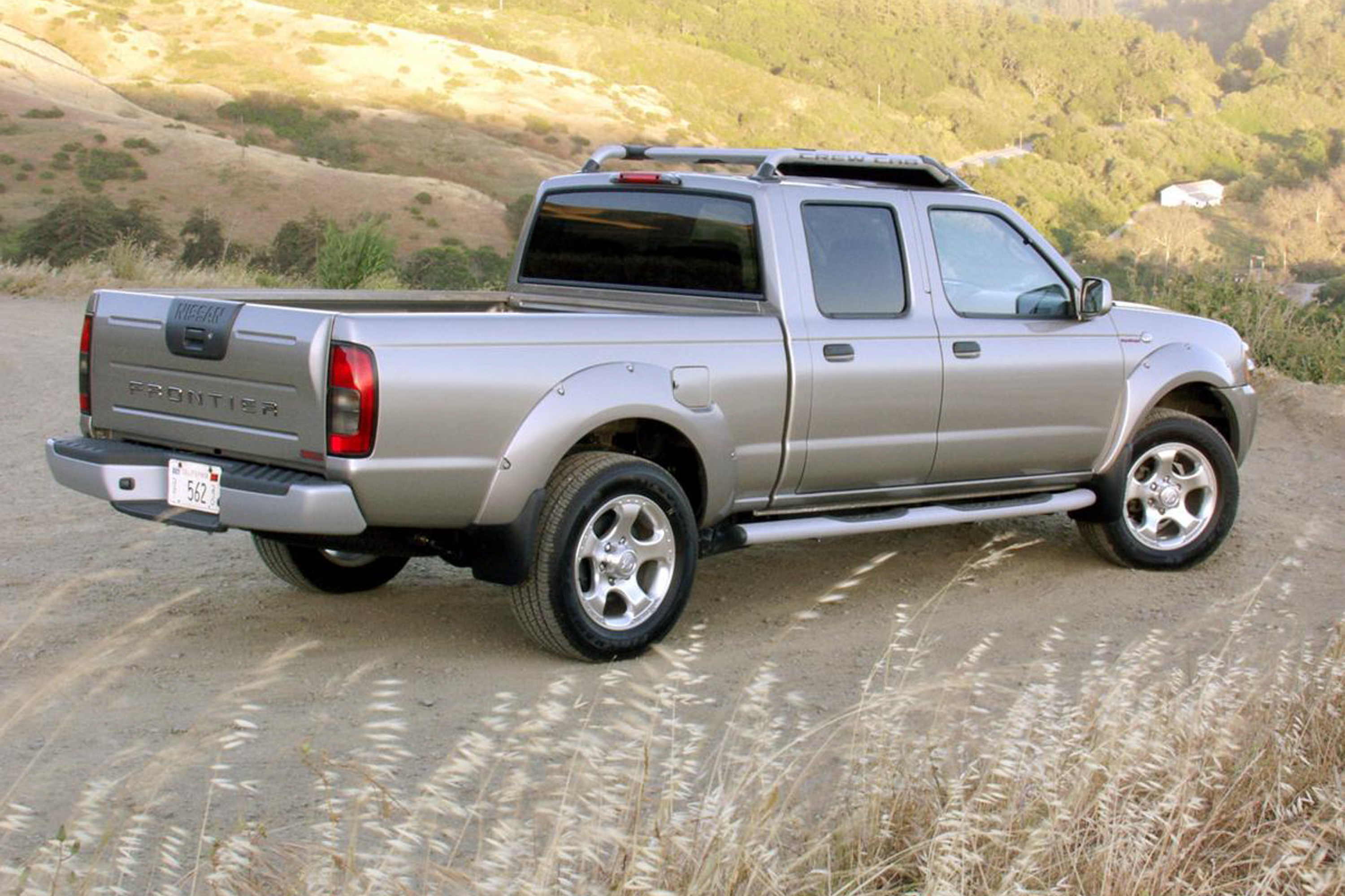 2004 Nissan Frontier public photo