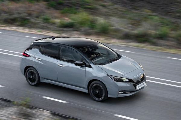 Nissan Leaf 2022 photo