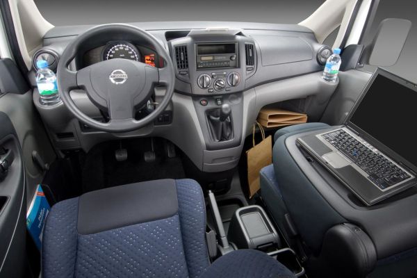 Nissan NV200 Official