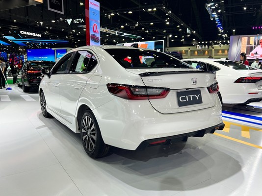 Honda City งานแสดงรถยนต์