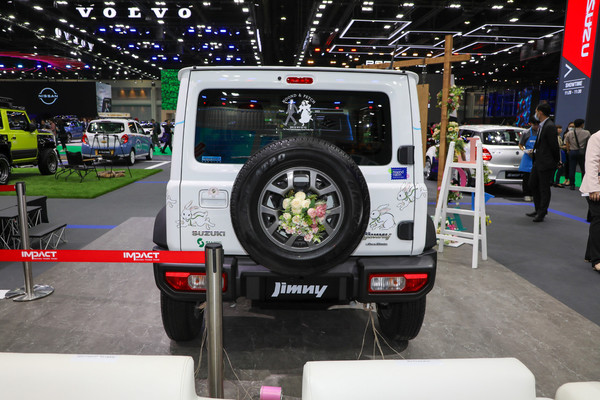 Suzuki Jimny งานแสดงรถยนต์