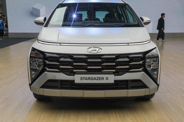 Hyundai STARGAZER X งานแสดงรถยนต์