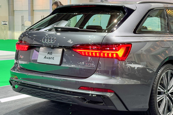 Audi A6 Avant งานแสดงรถยนต์