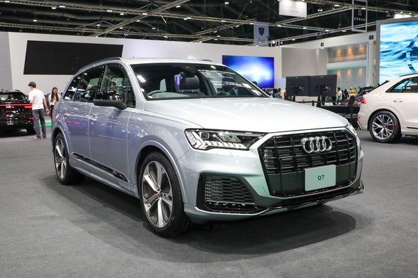 Audi Q7 งานแสดงรถยนต์