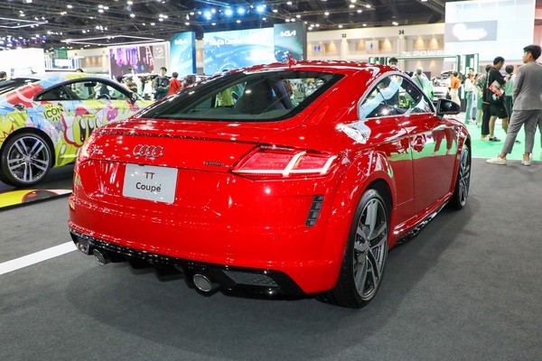 Audi TT งานแสดงรถยนต์