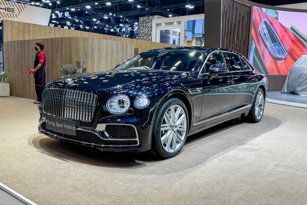 Bentley Flying Spur งานแสดงรถยนต์