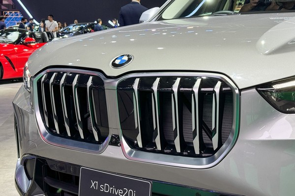 BMW X1 งานแสดงรถยนต์