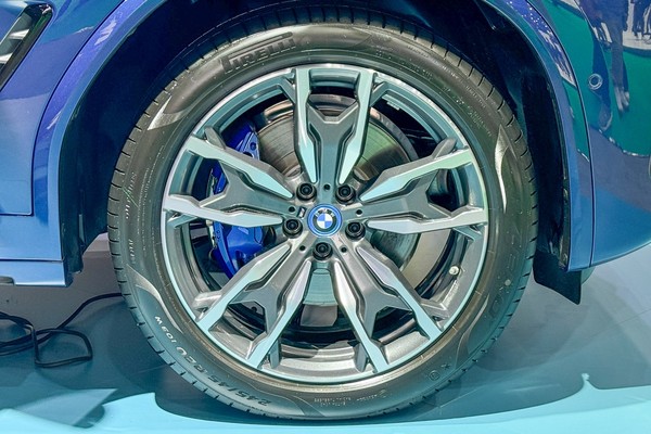 BMW X3 งานแสดงรถยนต์