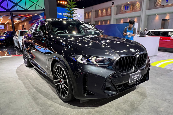 BMW X6 งานแสดงรถยนต์