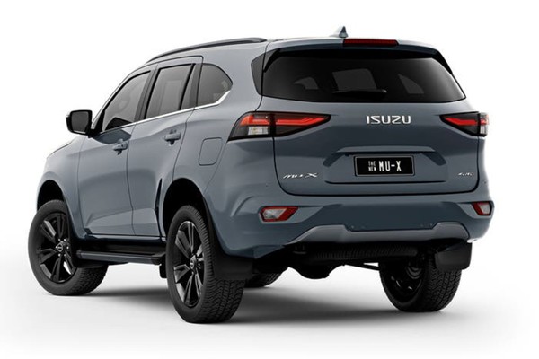 Isuzu MU-X อย่างเป็นทางการ