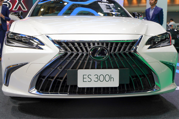 Lexus ES งานแสดงรถยนต์