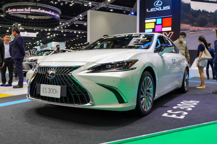 รีวิว Lexus ES 2021