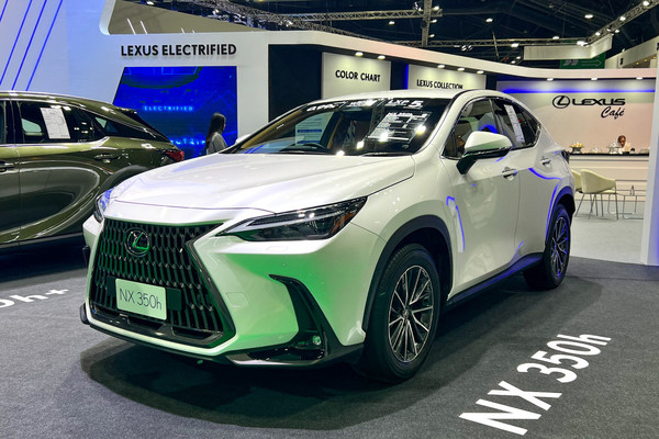 Lexus NX งานแสดงรถยนต์