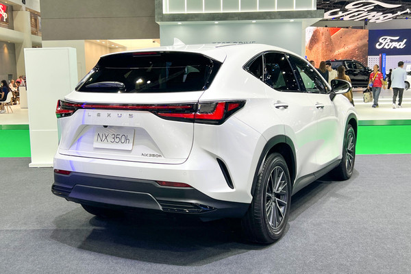 Lexus NX งานแสดงรถยนต์