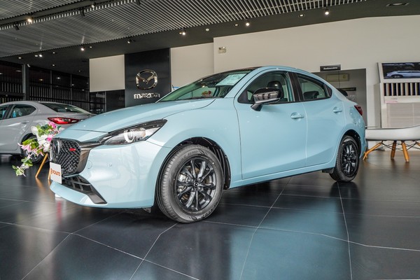 Mazda 2 ภายนอก