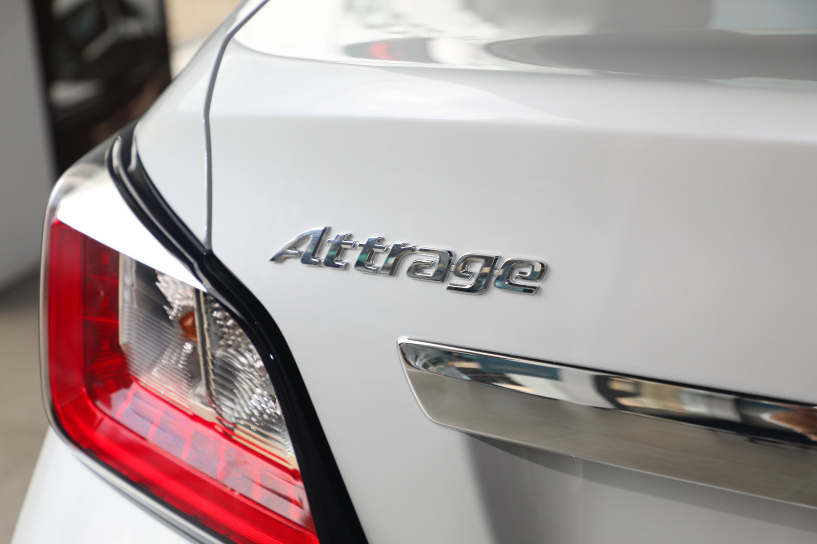 ท้ายรถ Mitsubishi Attrage