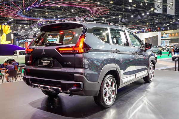 Mitsubishi Xpander Cross งานแสดงรถยนต์