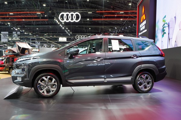 Mitsubishi Xpander Cross งานแสดงรถยนต์