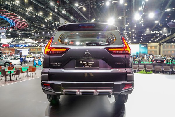 Mitsubishi Xpander Cross งานแสดงรถยนต์