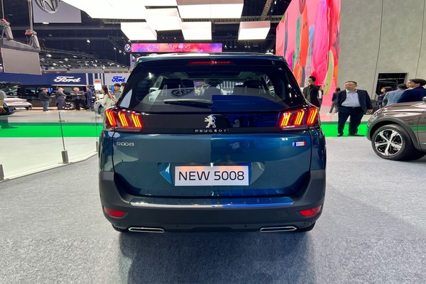 Peugeot 5008 งานแสดงรถยนต์