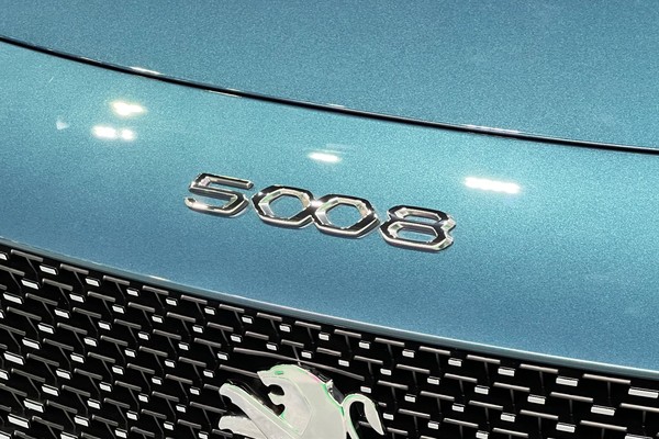 Peugeot 5008 งานแสดงรถยนต์