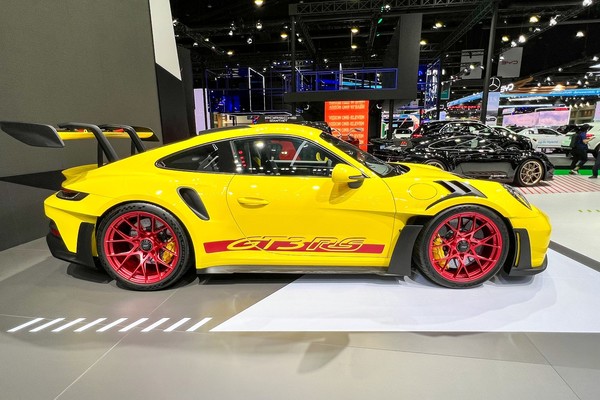 Porsche 911 งานแสดงรถยนต์