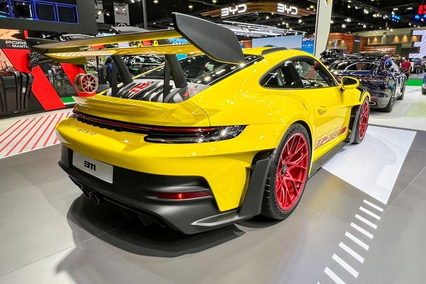 Porsche 911 งานแสดงรถยนต์