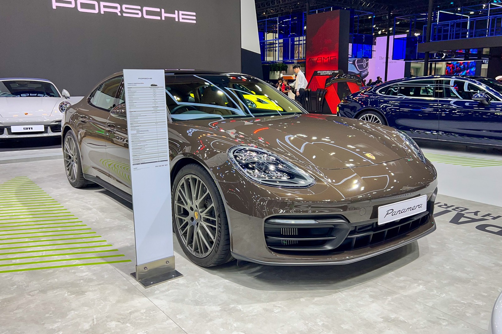 รูป Porsche Panamera 4 E-Hybrid 2024
