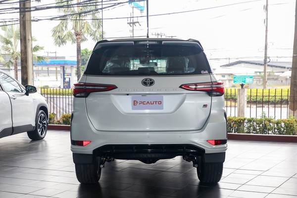 Toyota Fortuner ภายนอก