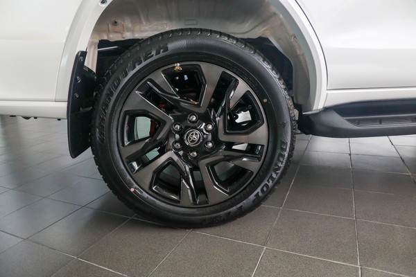 Toyota Fortuner ภายนอก