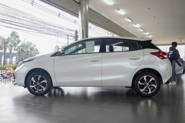 Toyota Yaris ภายนอก