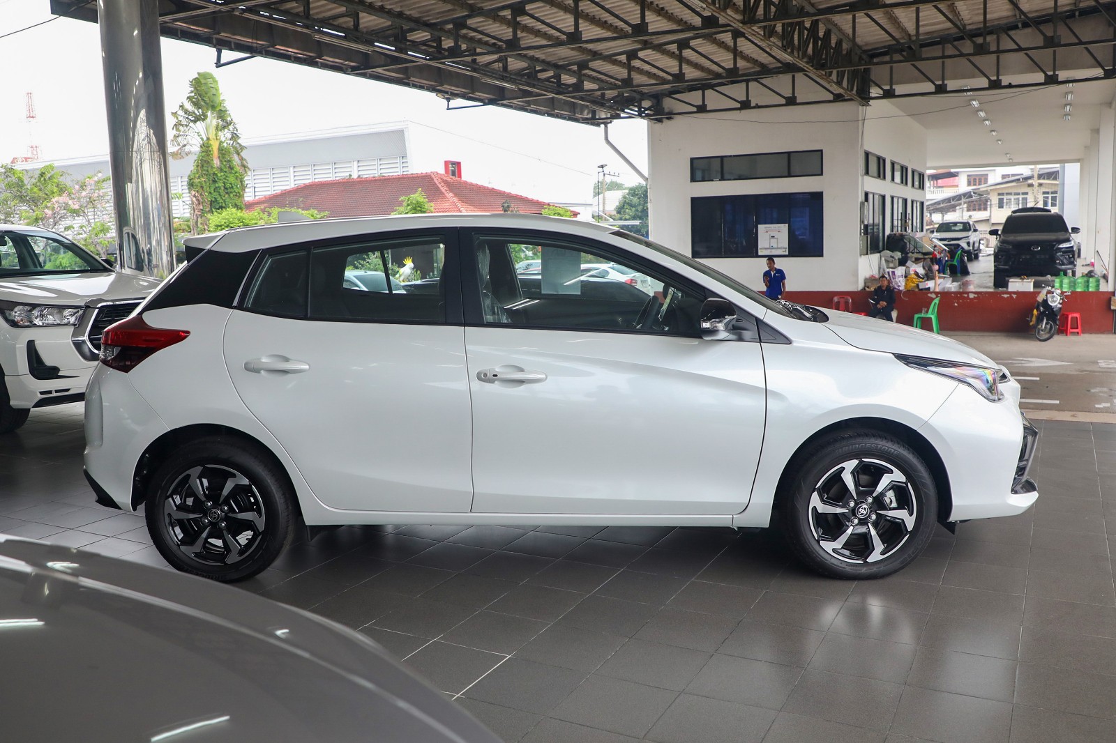 ลักษณะภายนอกของรถ Toyota Yaris