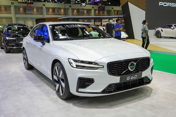 Volvo S60 งานแสดงรถยนต์