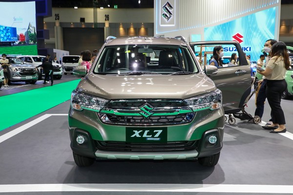 Suzuki XL7 งานแสดงรถยนต์