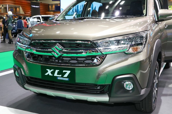 Suzuki XL7 งานแสดงรถยนต์