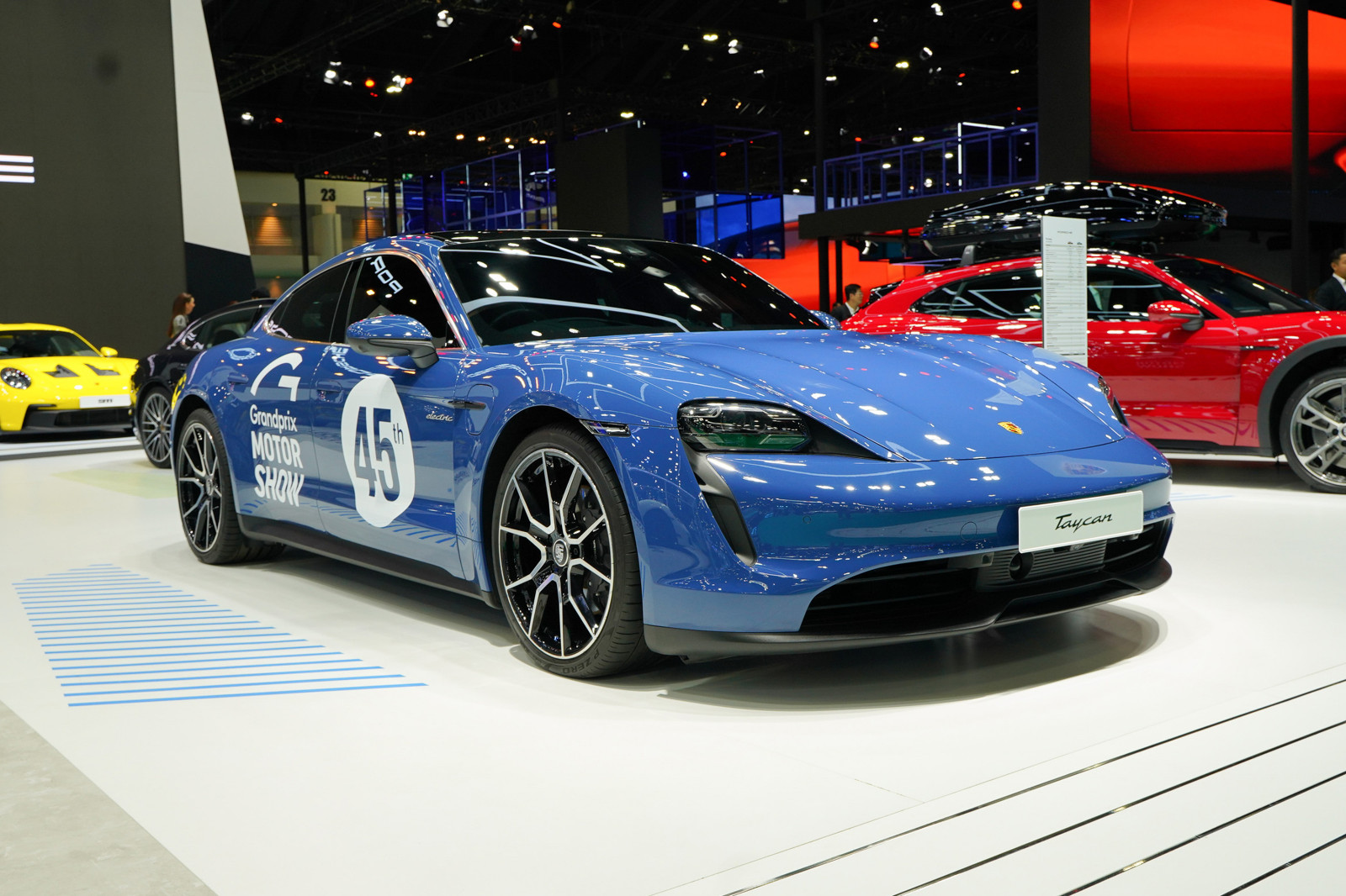 รูป Porsche Taycan 2024