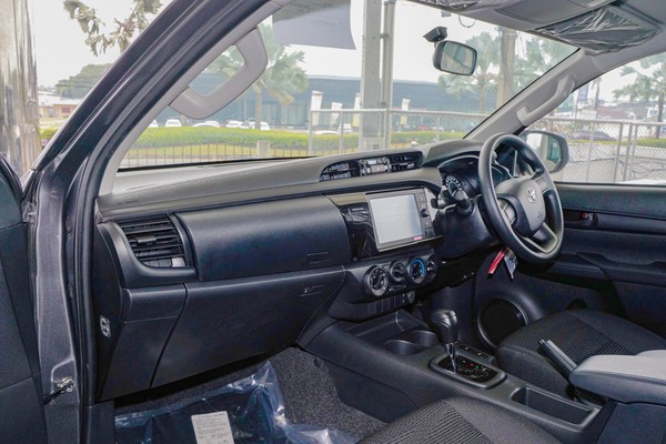 Toyota Hilux Revo ภายใน