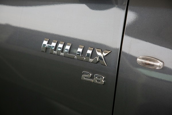 Toyota Hilux Revo ภายนอก