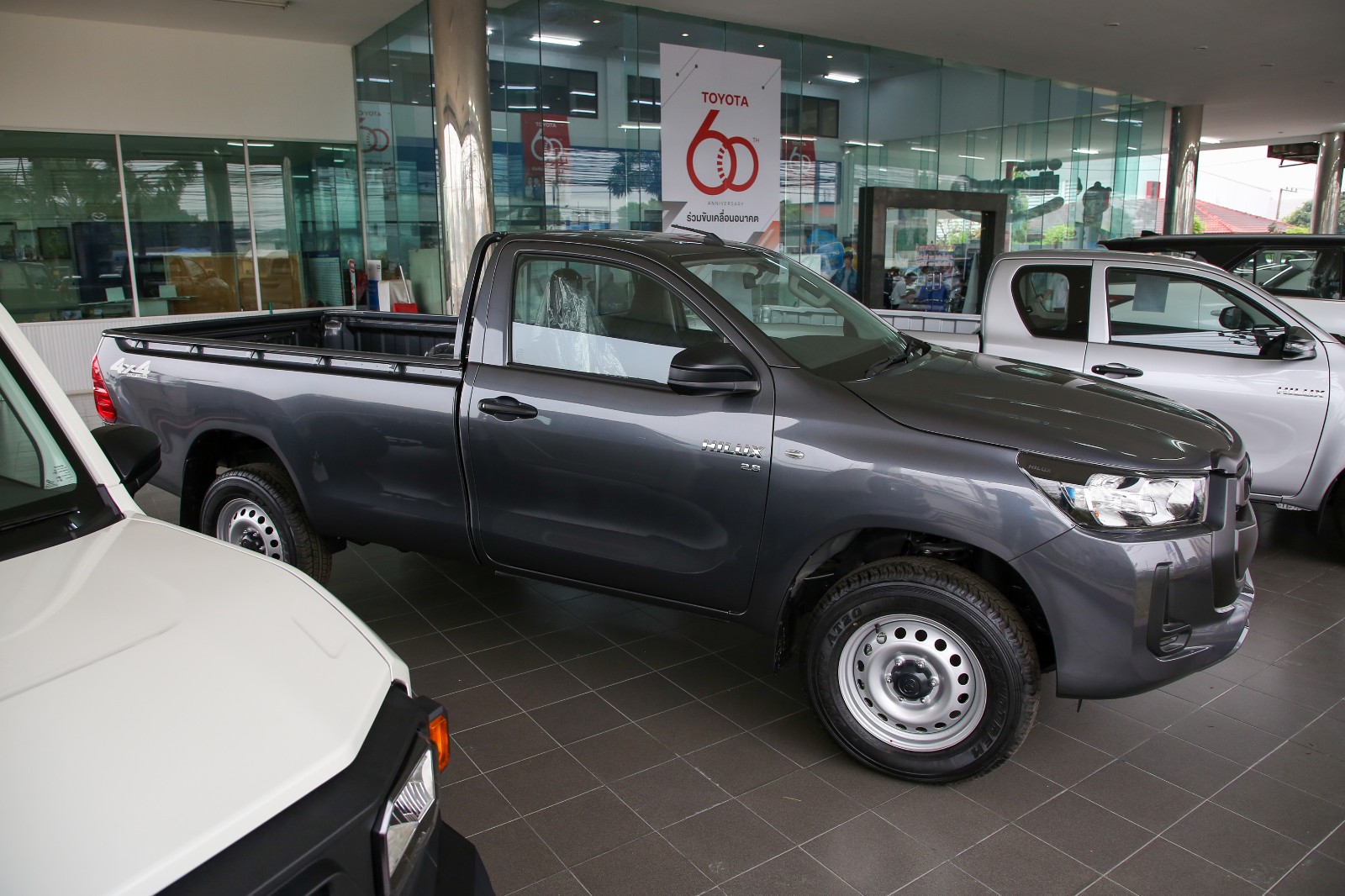รูป 2021 Toyota Hilux Revo Double Cab 4x2 2.8 GR Sport AT