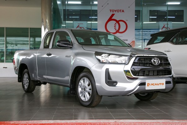 Toyota Hilux Revo ภายนอก